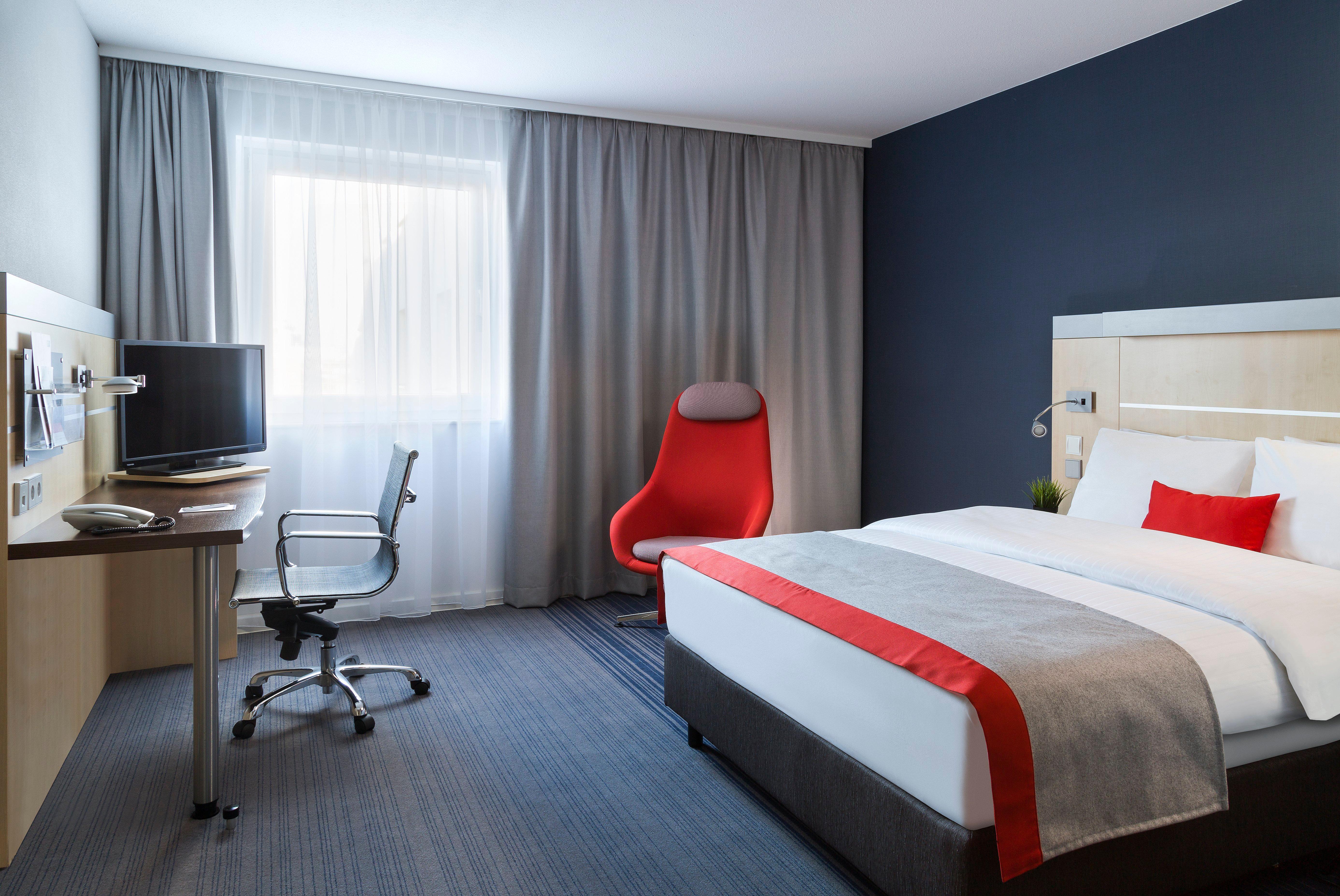 Holiday Inn Express Duesseldorf - City North By Ihg — Photos 1